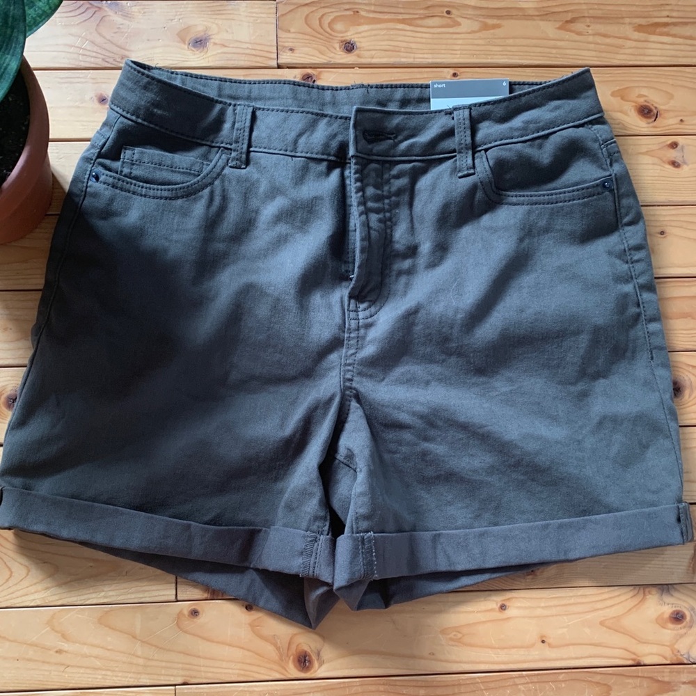 5/$20 Olive Green High Waisted Shorts